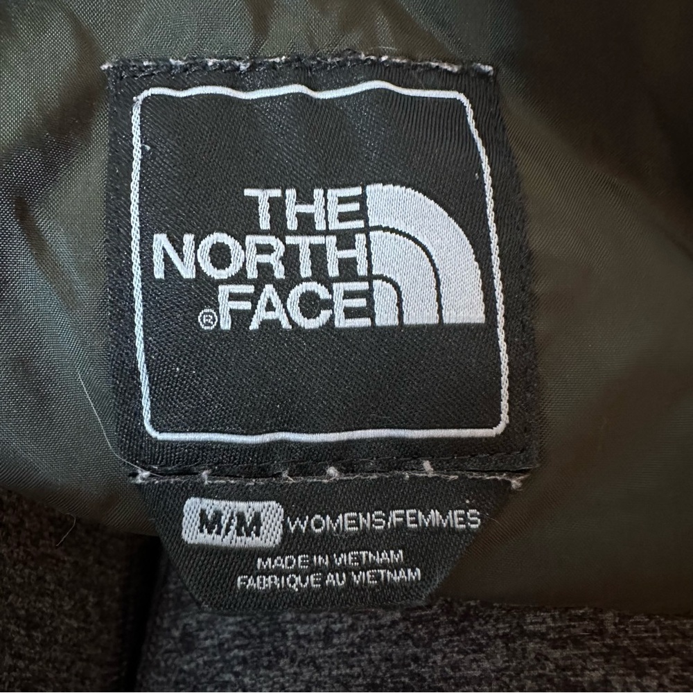 The North Face Magenta Jacket Women’s Medium - Picture 7 of 9